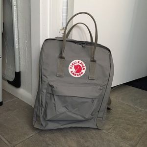 fjallraven kanken 13” classic fog